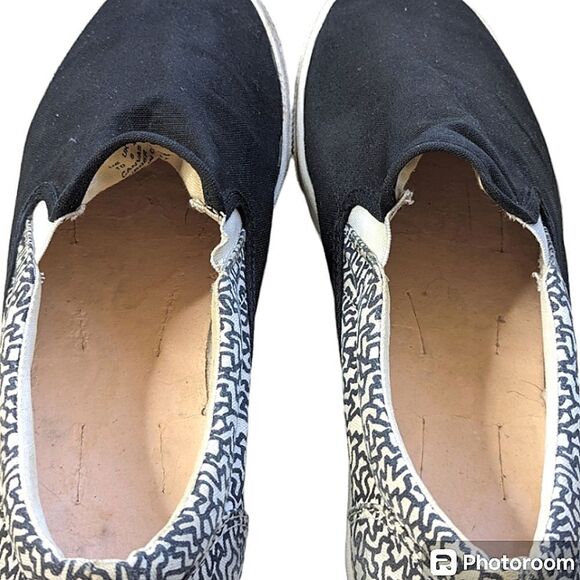 Bucketfeet Black & White Skater Style Slip On Sneakers size 10 - Picture 6 of 13